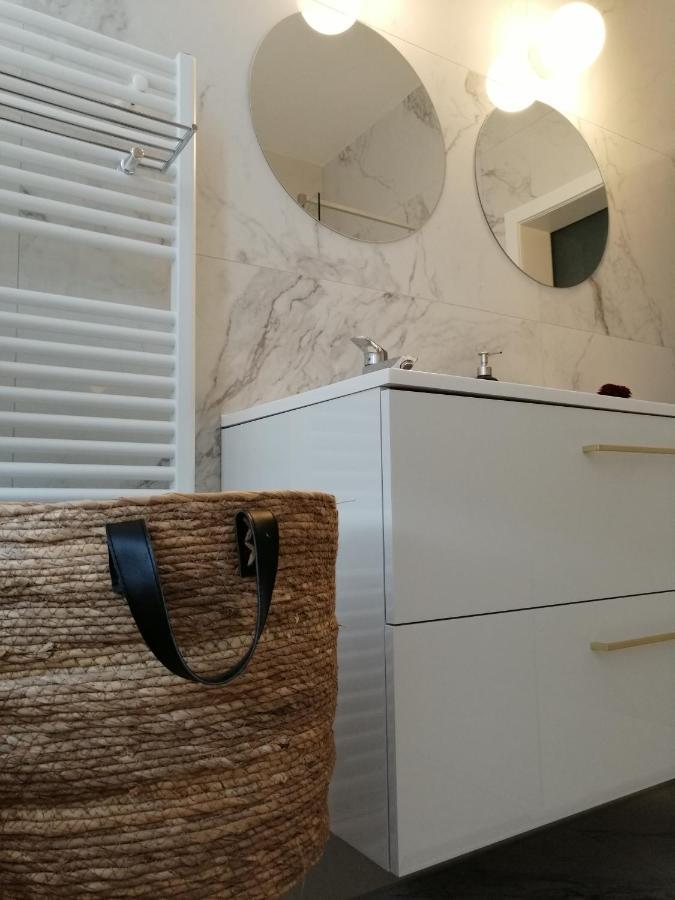Large Apartment 800M From The Beach 90 Square Meters Ostende Exterior foto